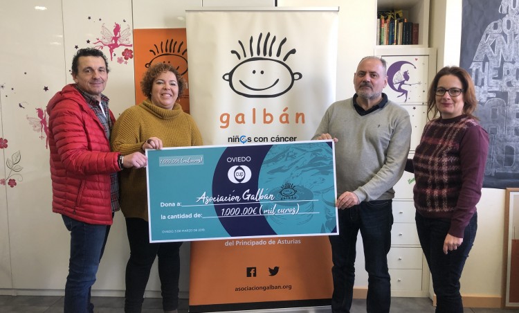 El Torneo Oviedo Cup hace entrega de un donativo a la Asociación Galbán El Torneo Oviedo Cup hace entrega de un donativo a la Asociación Galbán